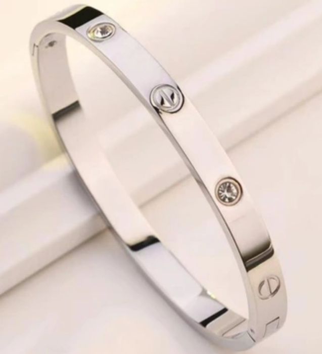 Bransoletka sztywna okrągła srebrna Love