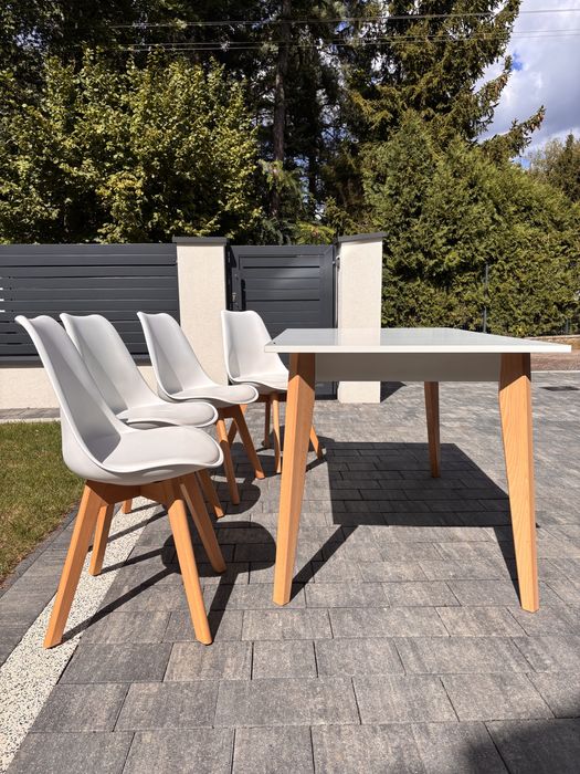 Zestaw stół + krzesła styl skandynawski