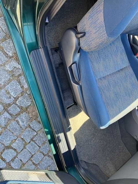 Honda HR -V, ano 99, duas portas,gasolina