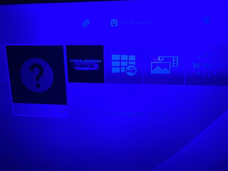 Konsola PS4 Slim + Pad + Naped
