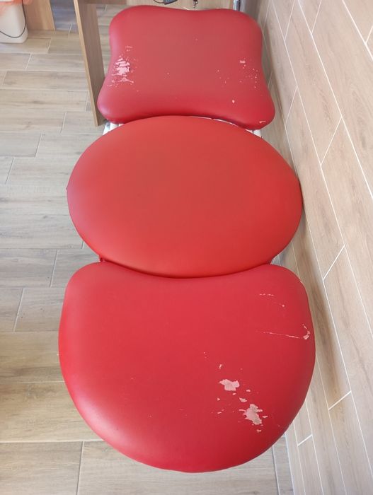 Кушетка косметологічна/ педикюрне крісло