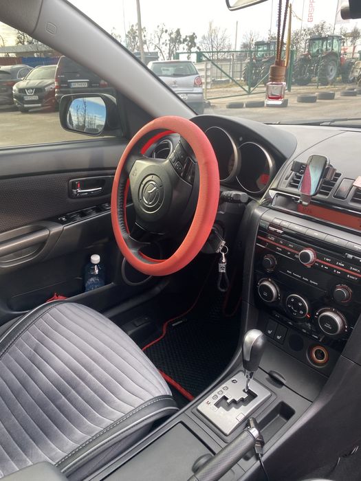 Продам мазду 3 автомат