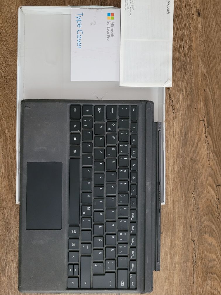 Klawiatura Surface Pro używana