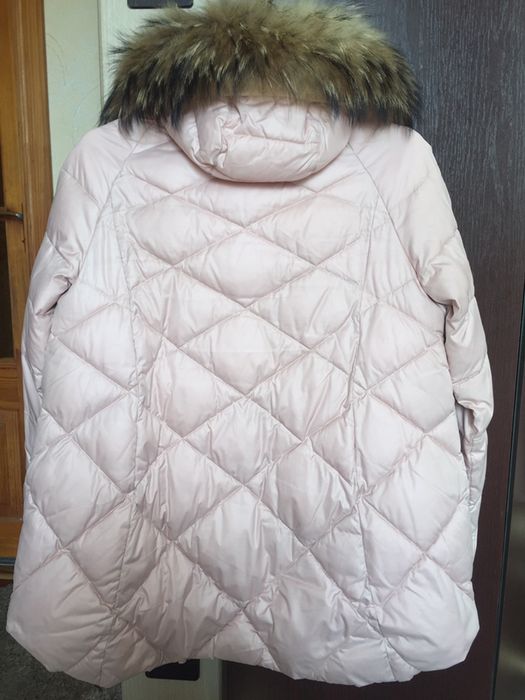 Жіночий пуховик