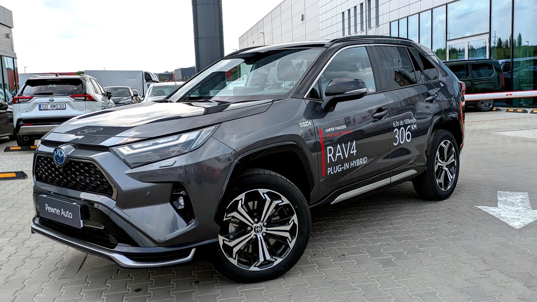 Toyota RAV4 2.5 Plug-In Hybrid Selection 4x4 306 KM Salon Toyota