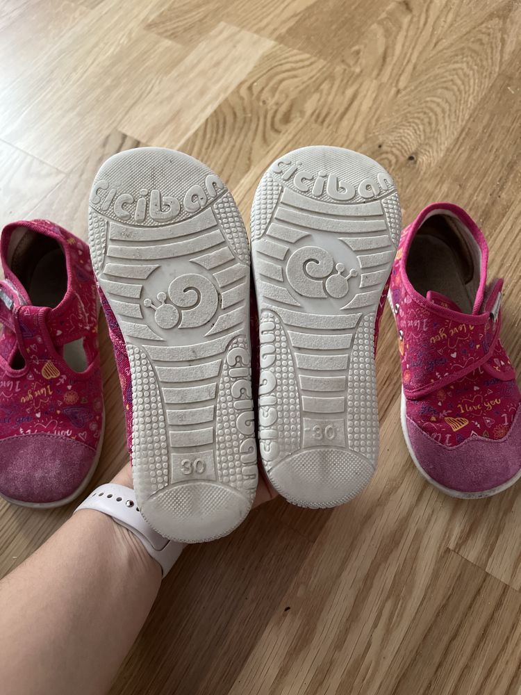Kapcie buty ciciban r 30 dla bliźniaczek