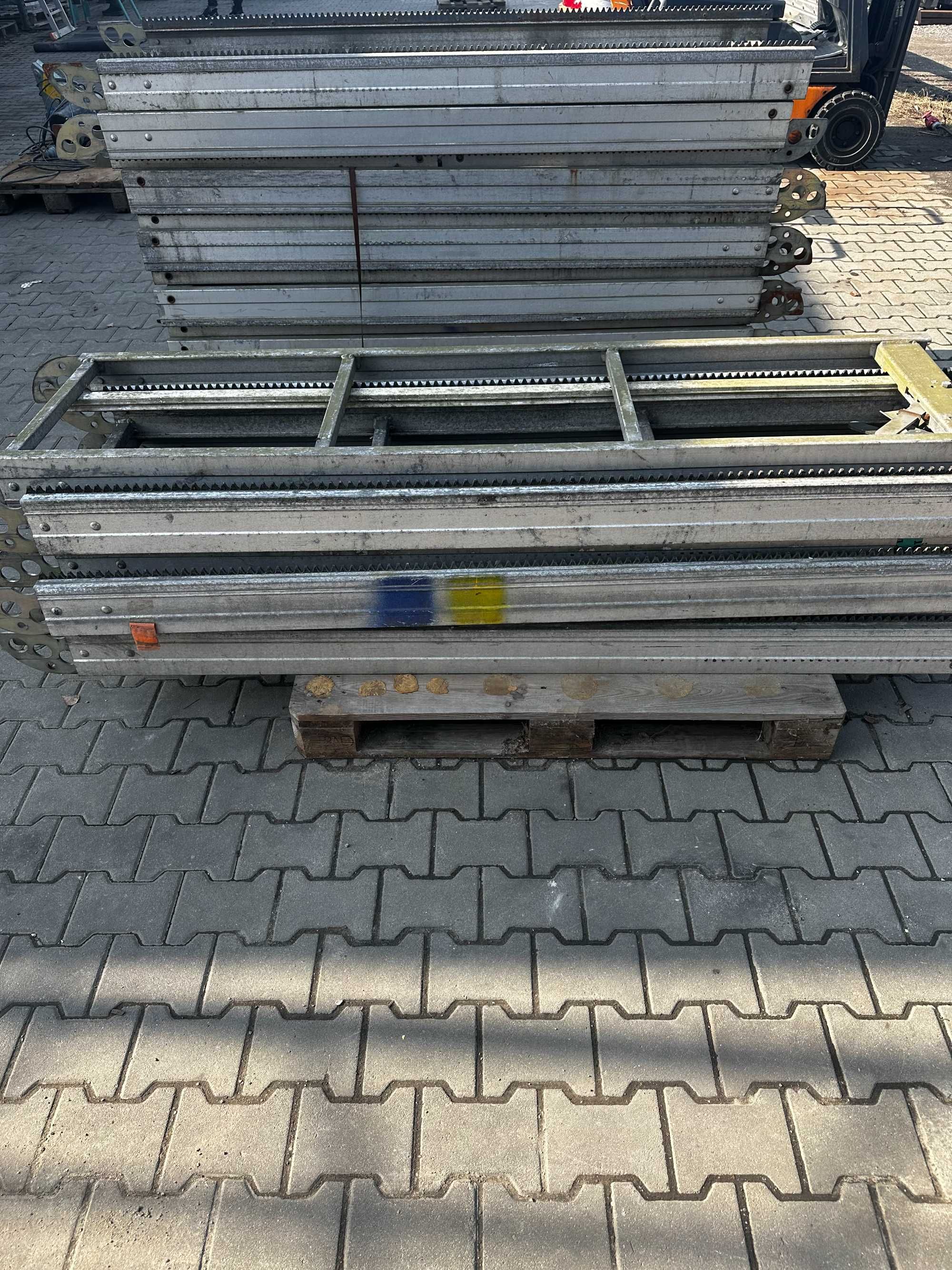 Segment szynowy Geda 2PK, 200z, Combilift