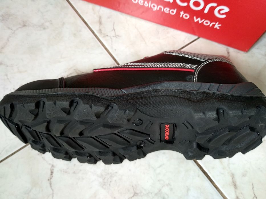 Jeden but- prawy r .44