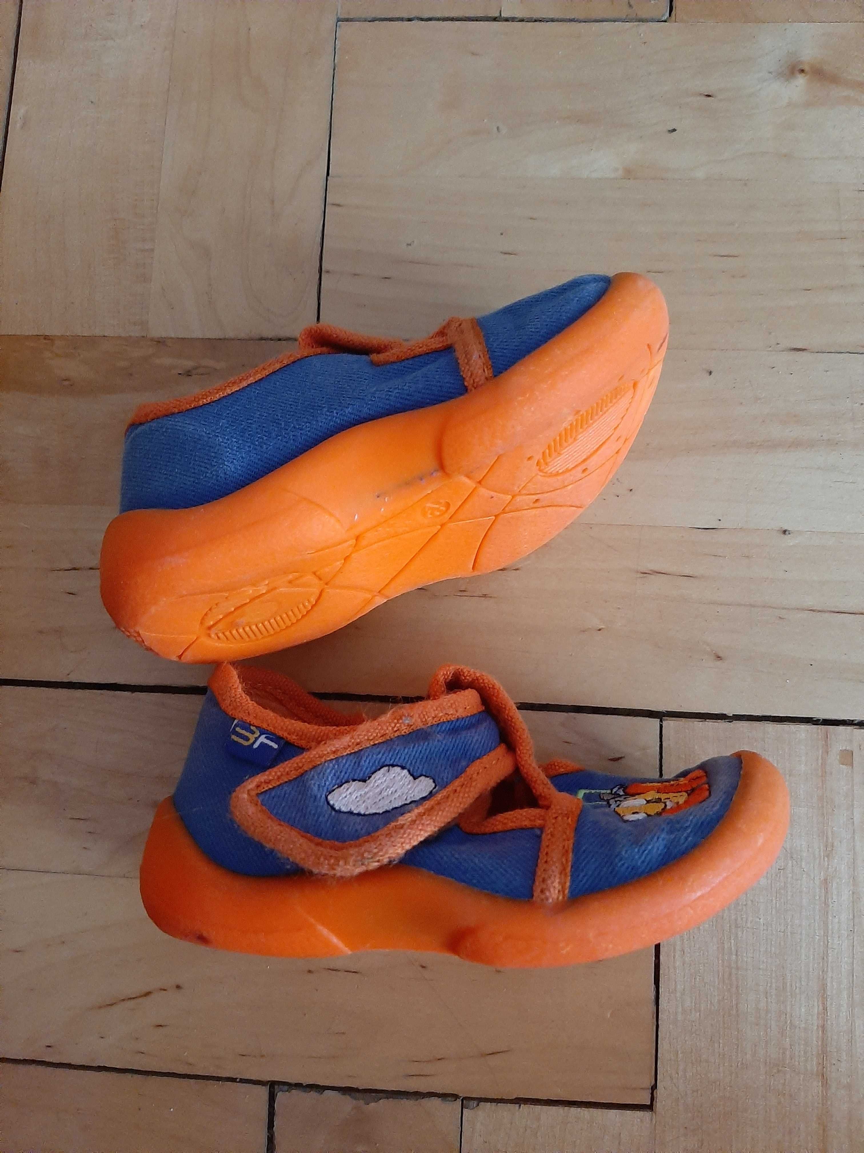 Buty , adidasy, kapcie rozm. 23