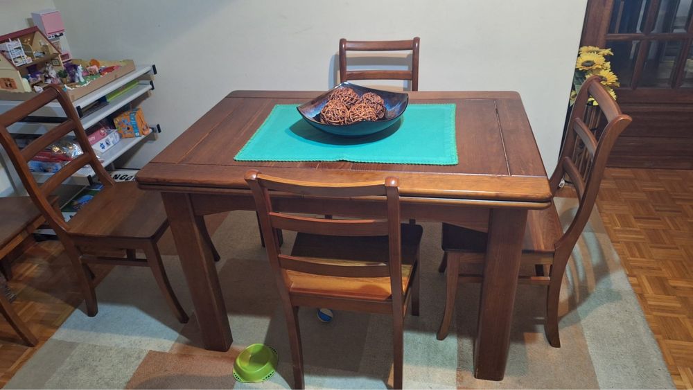 Mobilia de sala e quarto