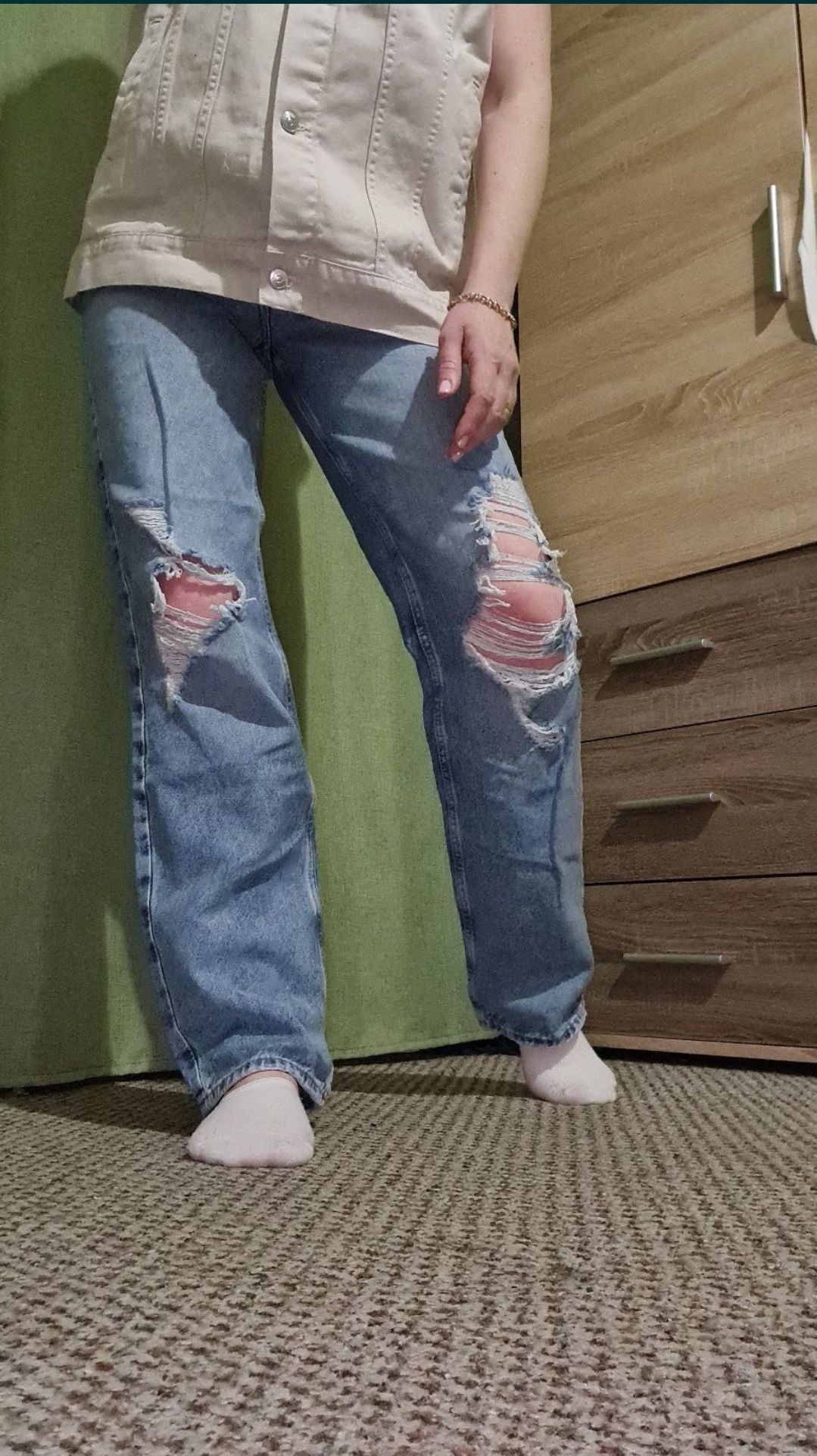 Продам нові прямі джинси