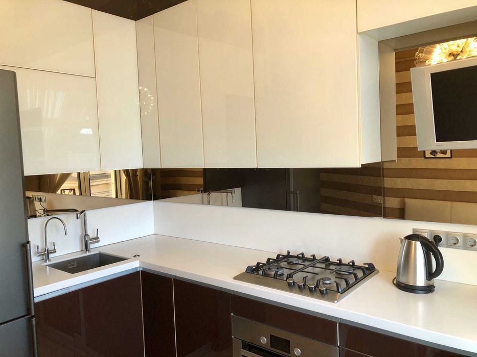 Сдам Видовую  2кв 60кв.м в Центре, Напротив ТРЦ Никольский