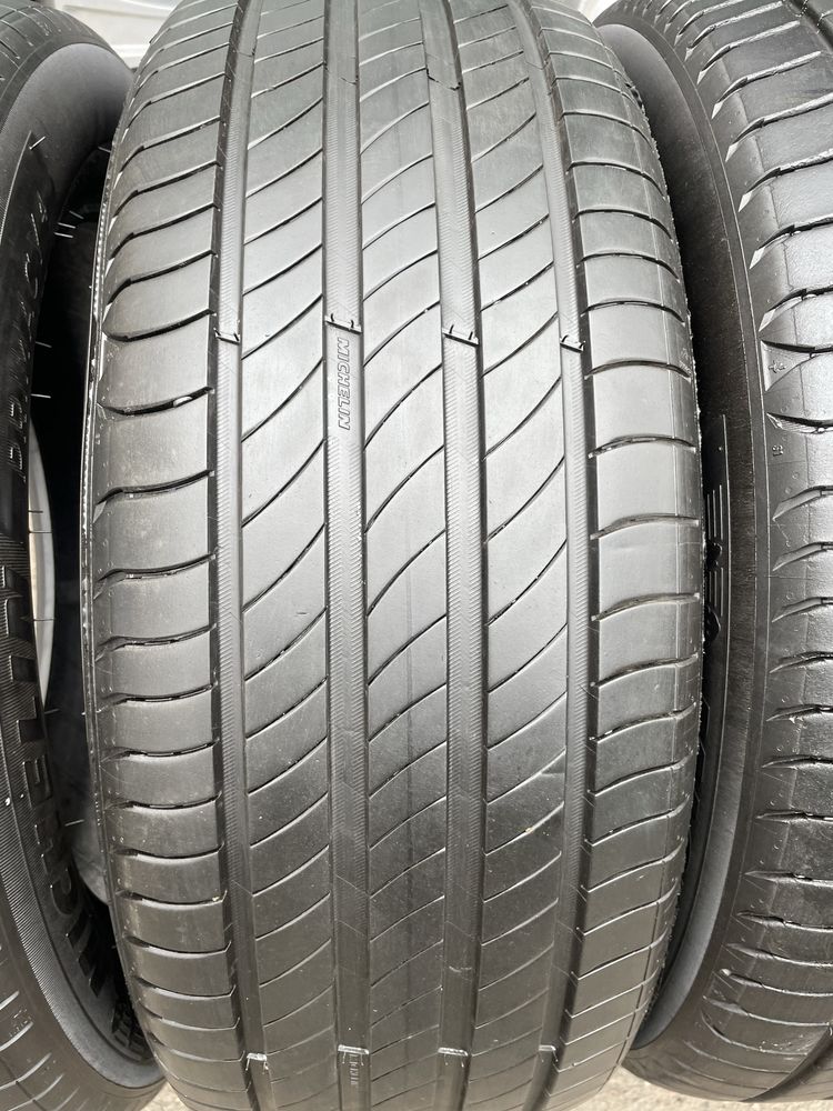 225/55R18 Michelin