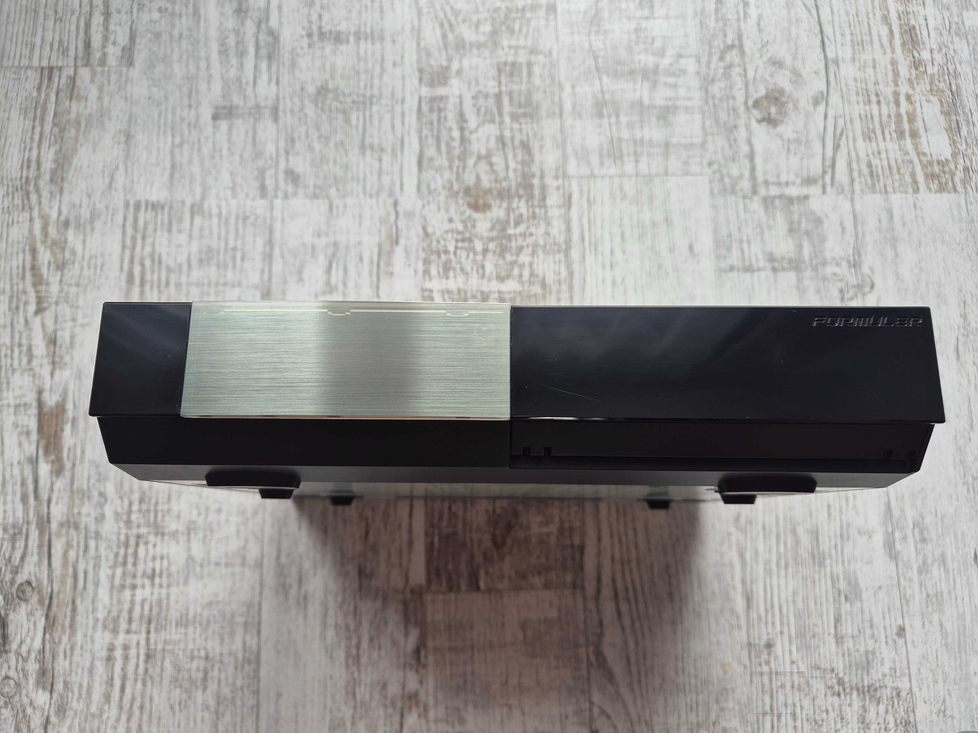Dekoder tuner satelitarny Formuler F1 Enigma 2
