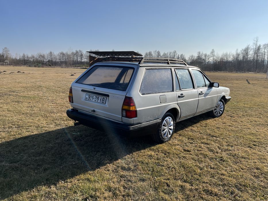 volkswagen b2 универсал 1.8