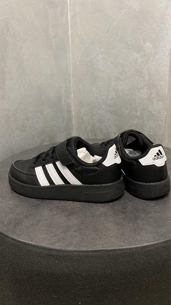 Детские кросовки adidas (размер 28) Оригинал! 17,5см