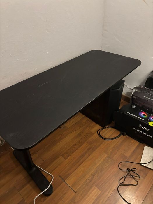 Vende se secretaria Gaming