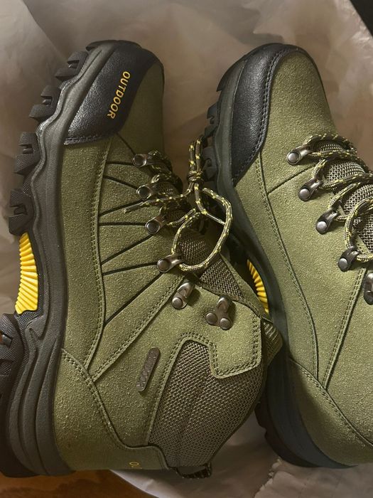Botas verdes da OUTDOOR