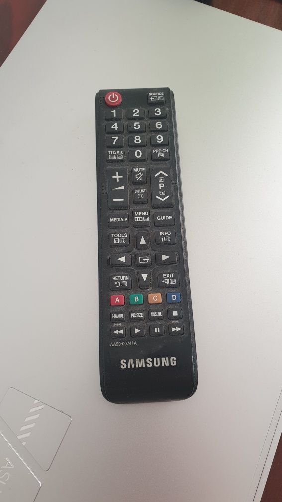 Telewizor Samsung ue32j5100AW