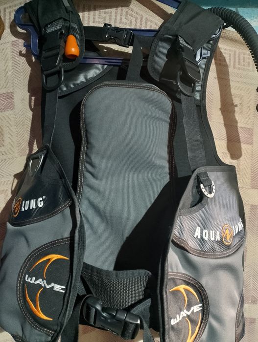 Продам компенсатор плавучести Aqualung Wave