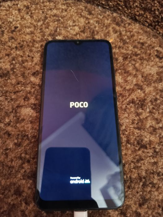 Телефон Poco C40