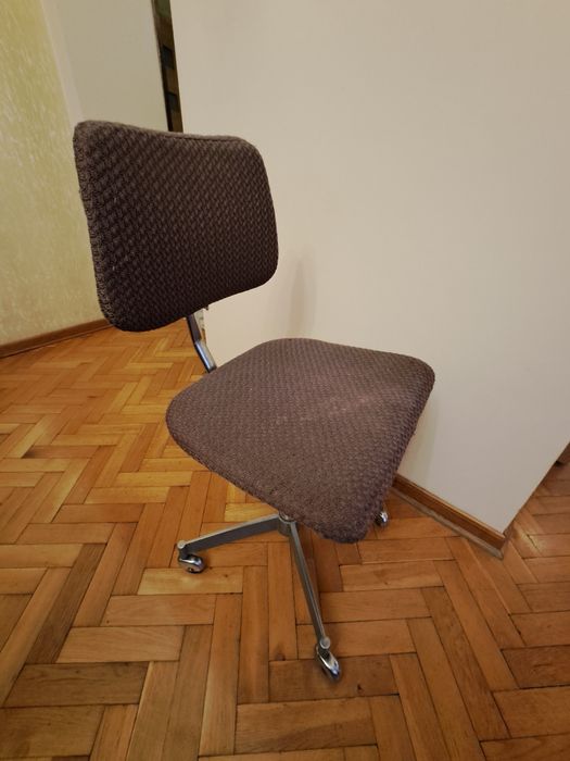 Krzesło lata 80.