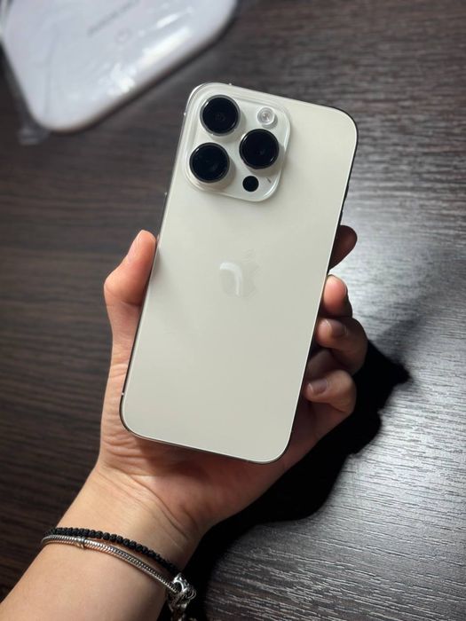 Айфон 15 про с гарантией