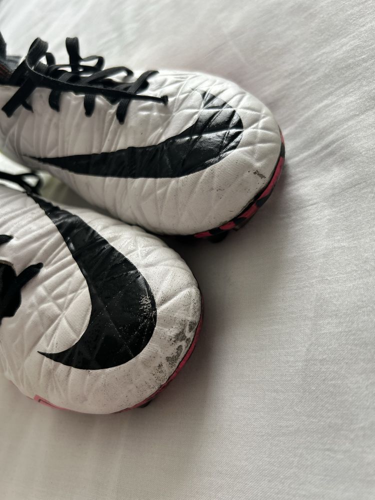 Korki nike hypervenom
