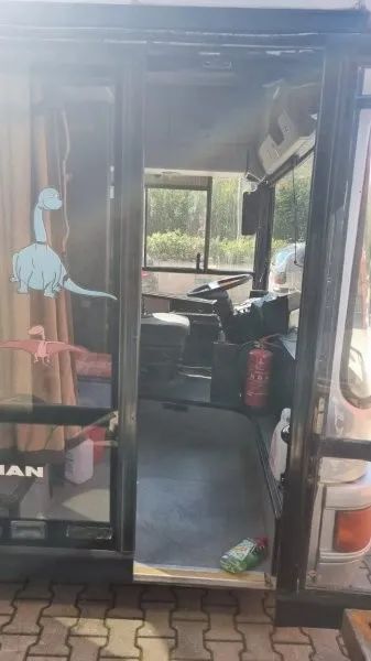 MAN  Do sprzedania Autobus MAN NL 202, pojazd specjalny - garderoba