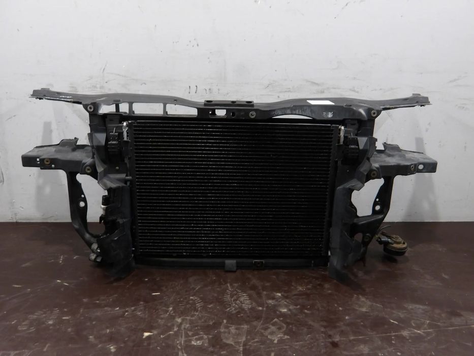 PASSAT B5 FL SEDAN 2.5 TDI 4MOTION PAS PRZEDNI WZMOCNIENIE CHŁODNICA
