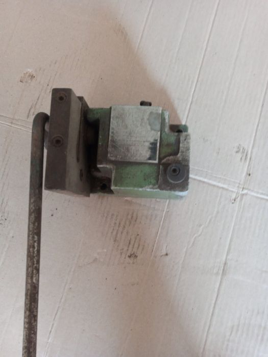 Гильотина и станок для зачистки сварного шва для ленточных пил