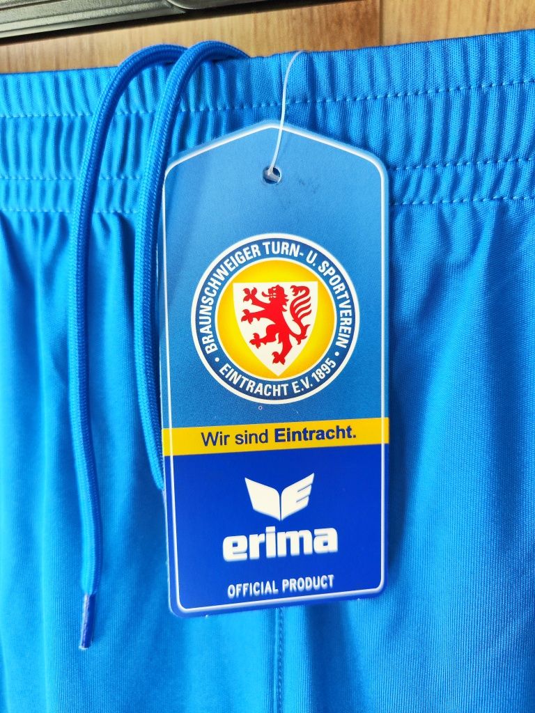 Spodenki klubowa dla fanów Braunschweiger firmy Erima, rozmiar S, nowe