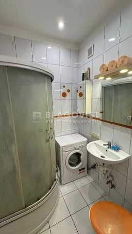 Продаж 2х кімнатної квартири,вул.Тампере 2/20