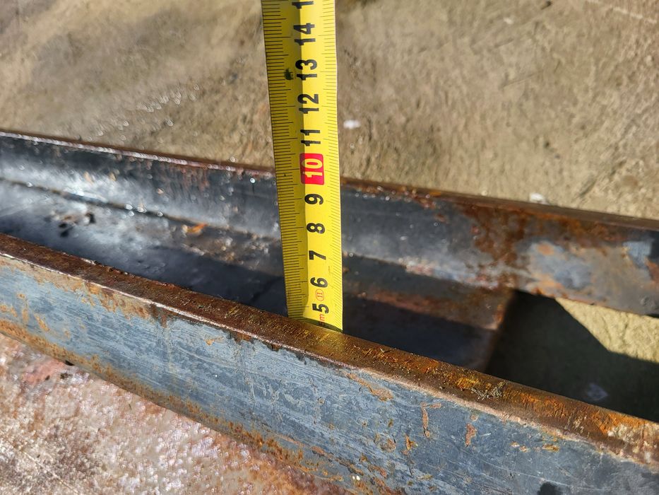 Подовжувачі вил навантажувача