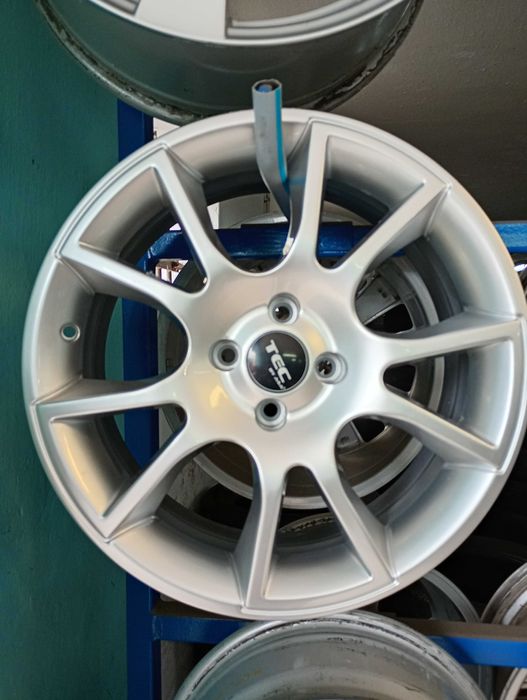 Alufelgi 4x100 VW OPEL RENAULT 17 Cal