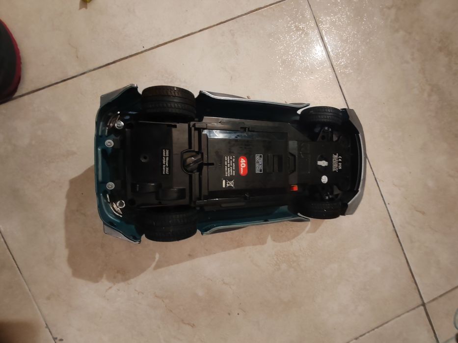 Carrinho elétrico s comando
