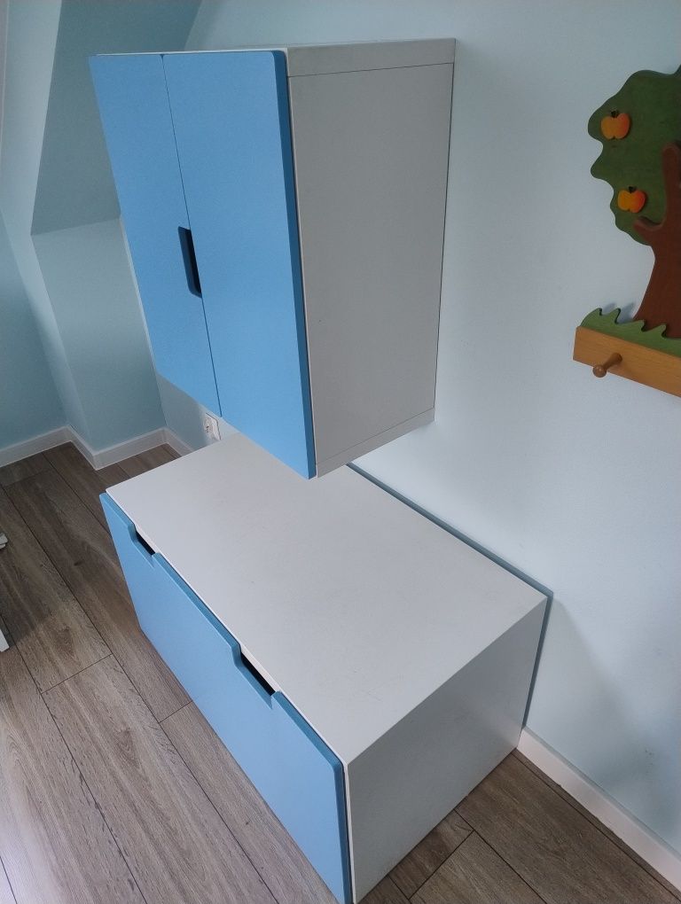 Zestaw mebli dziecięcych Ikea Stuva skrzynia na zabawki z biurkiem