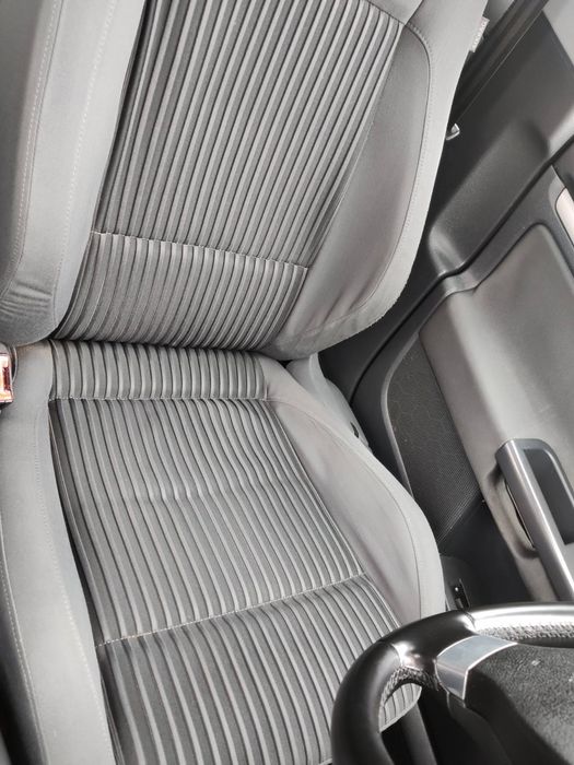 Volkswagen Golf 5. 1,6 mpi