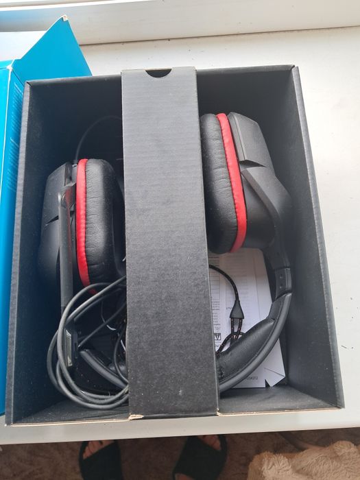 Наушники продам в хорошие уши