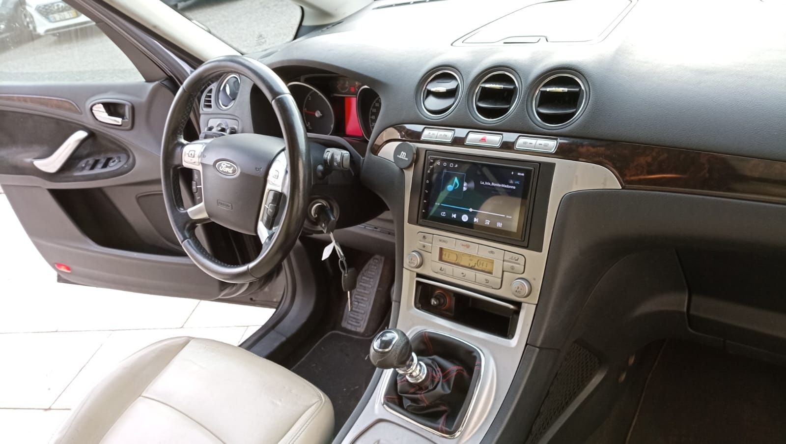 Ford Galaxy 2007 (reparação)
