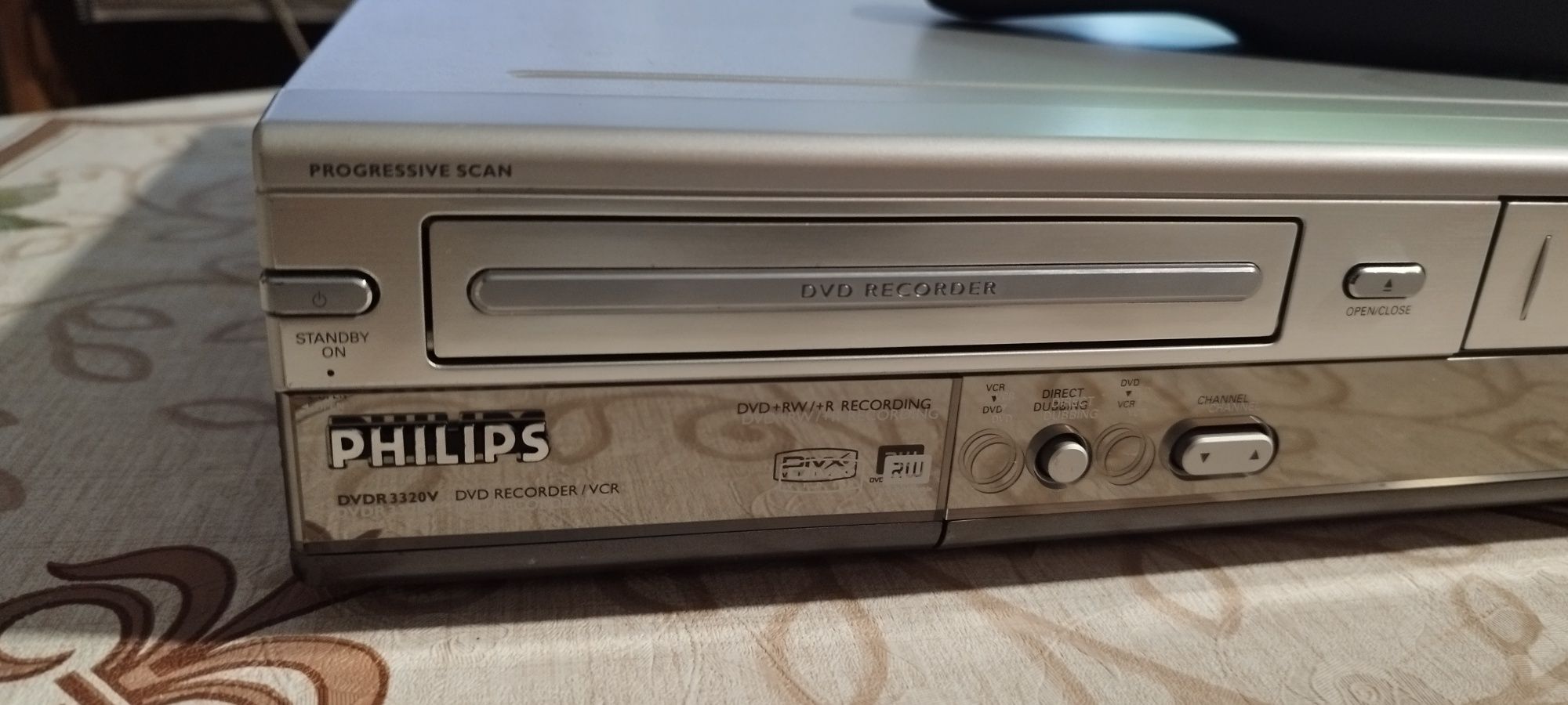 Philips DVDR3320V COMBO