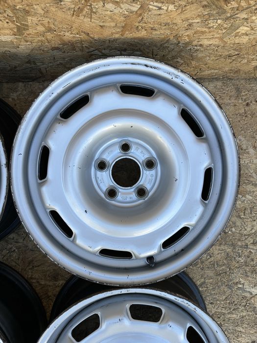 Диски5/100 R15 ET38 ЦО(діа)57.1 Вольцваген титани диски