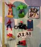 Marvel Barbie Minions Batman Madagáscar Kinder BurgerKing Pixar Disney
