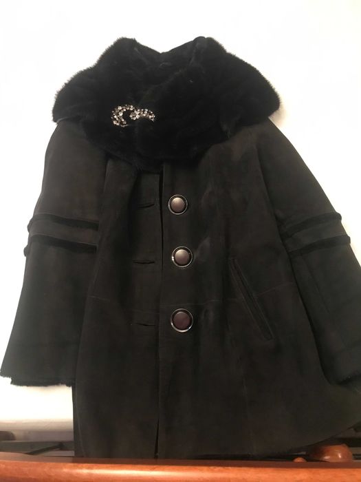 Продам женскую натуральную дубленку (Италия)