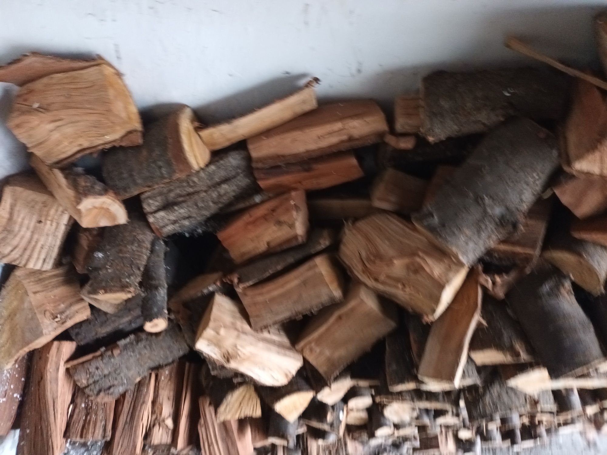 Drewno czeresnia do wędzenia lub kominka (suche)