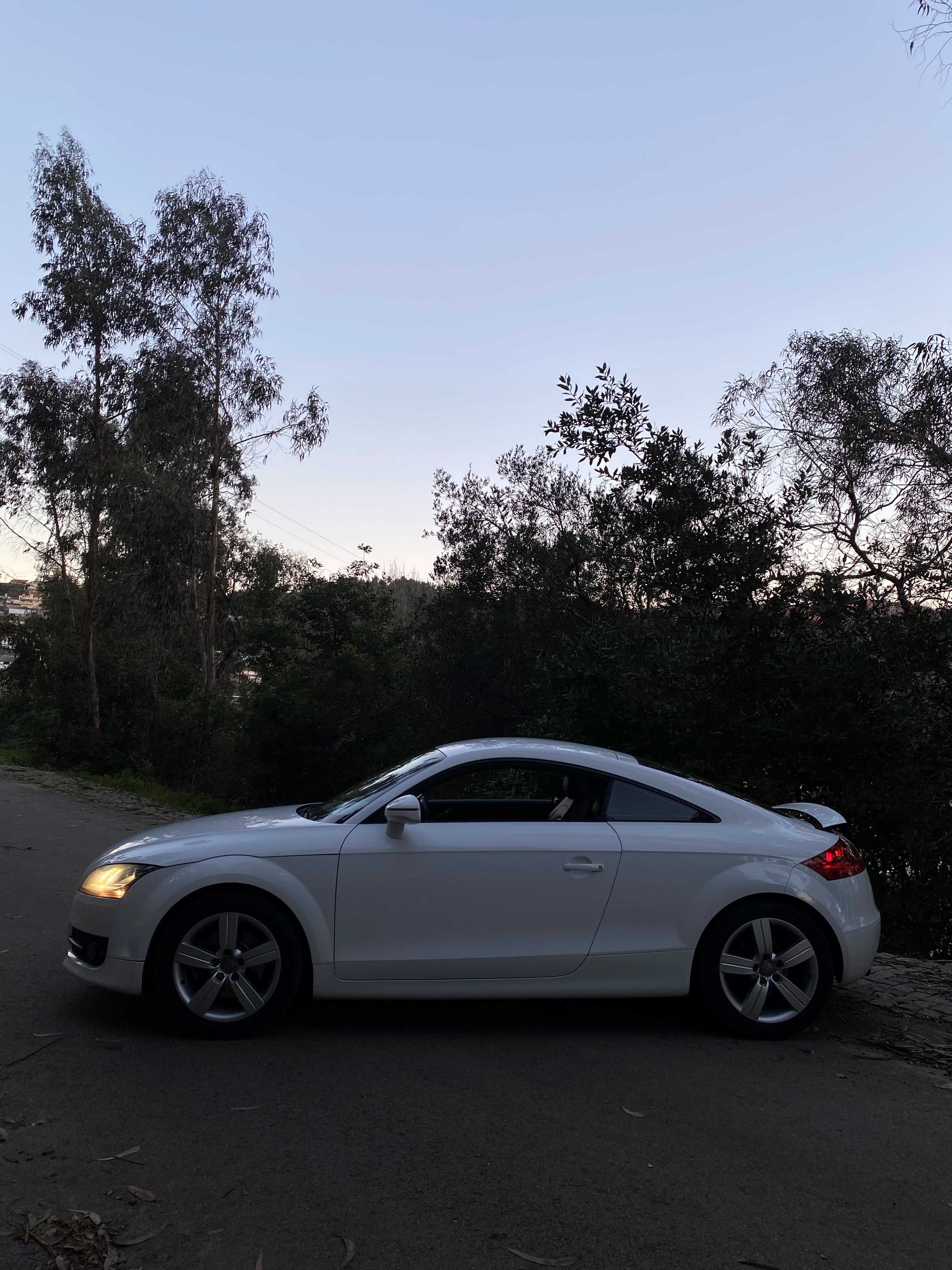 AUDI TT 2.0 TDI quattro