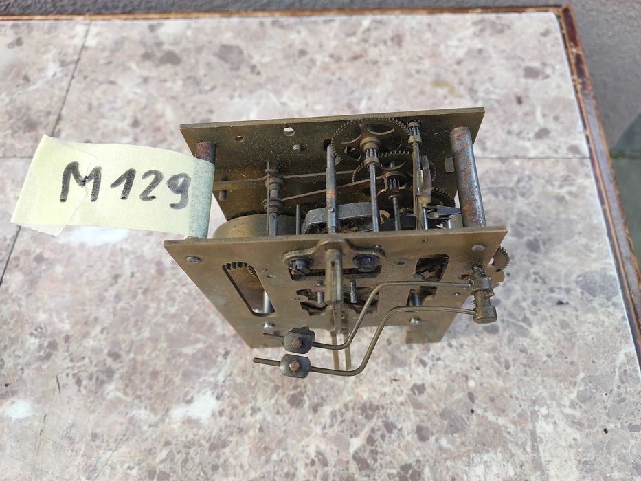 M129 Mechanizm starego zegara ściennego HAU