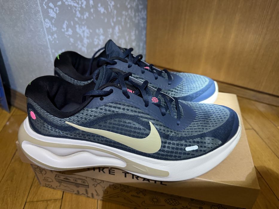 Продам кросівки Nike Journey Run.Стан ідеальний.Розмір 44.5