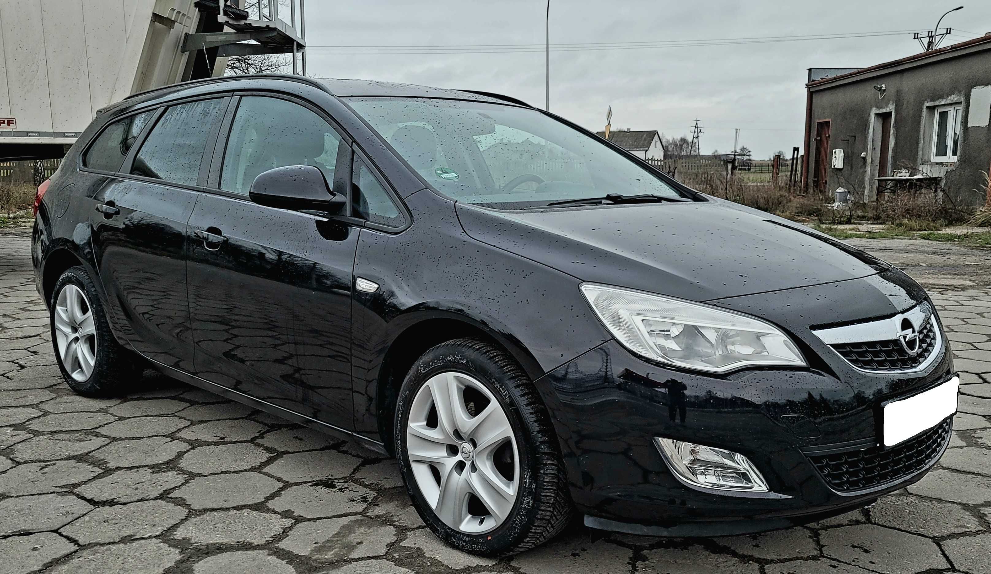 Sprzedam Opel Astra 1.4B  TURBO 140KM z Niemiec