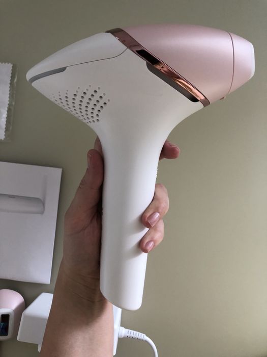 Фотоепілятор Philips Lumea